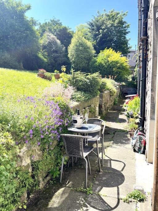 Holyrood Park: Lush & Arty 2 Double Bed Flat Apartment Edinburgh Exterior photo