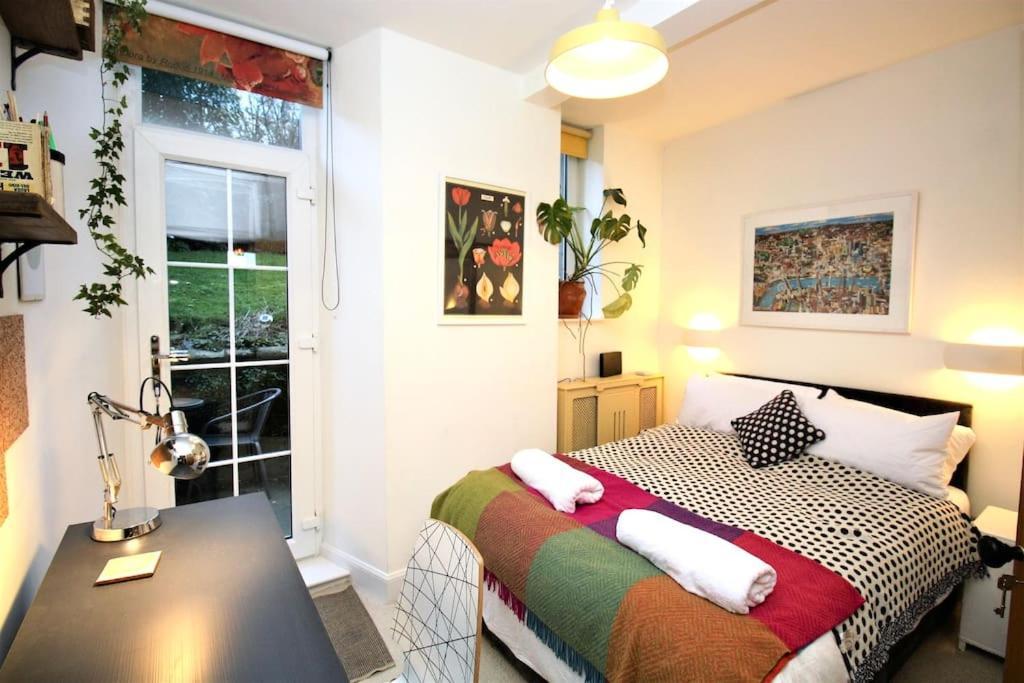 Holyrood Park: Lush & Arty 2 Double Bed Flat Apartment Edinburgh Exterior photo