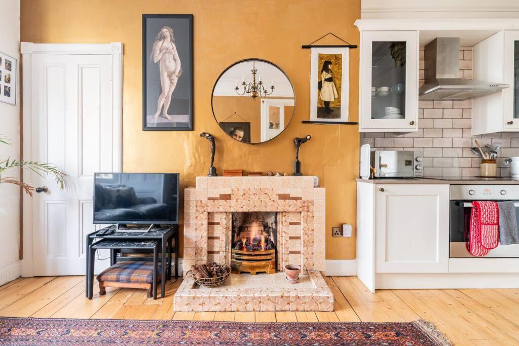 Holyrood Park: Lush & Arty 2 Double Bed Flat Apartment Edinburgh Exterior photo